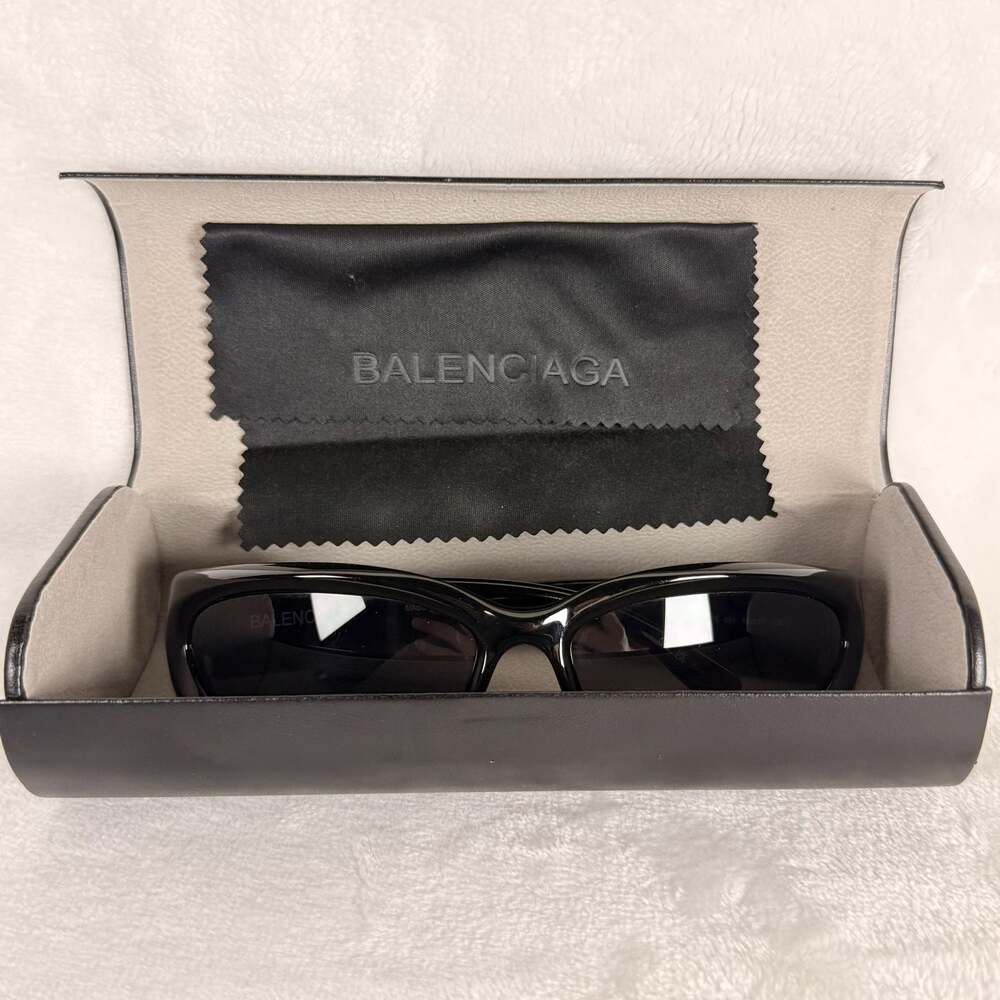 Balenciaga Sunglasses Black Wrap Style (Used) - Picture 8 of 9